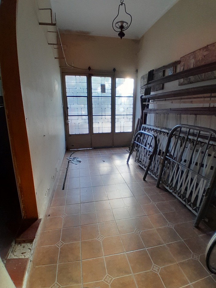 VENTA - CASA A RECICLAR CALLE SAN LUIS 568