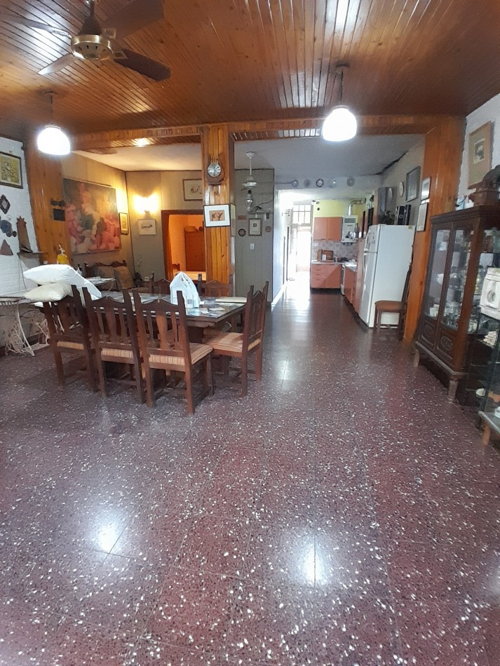 VENTA - CASA A RECICLAR CALLE SAN LUIS 568